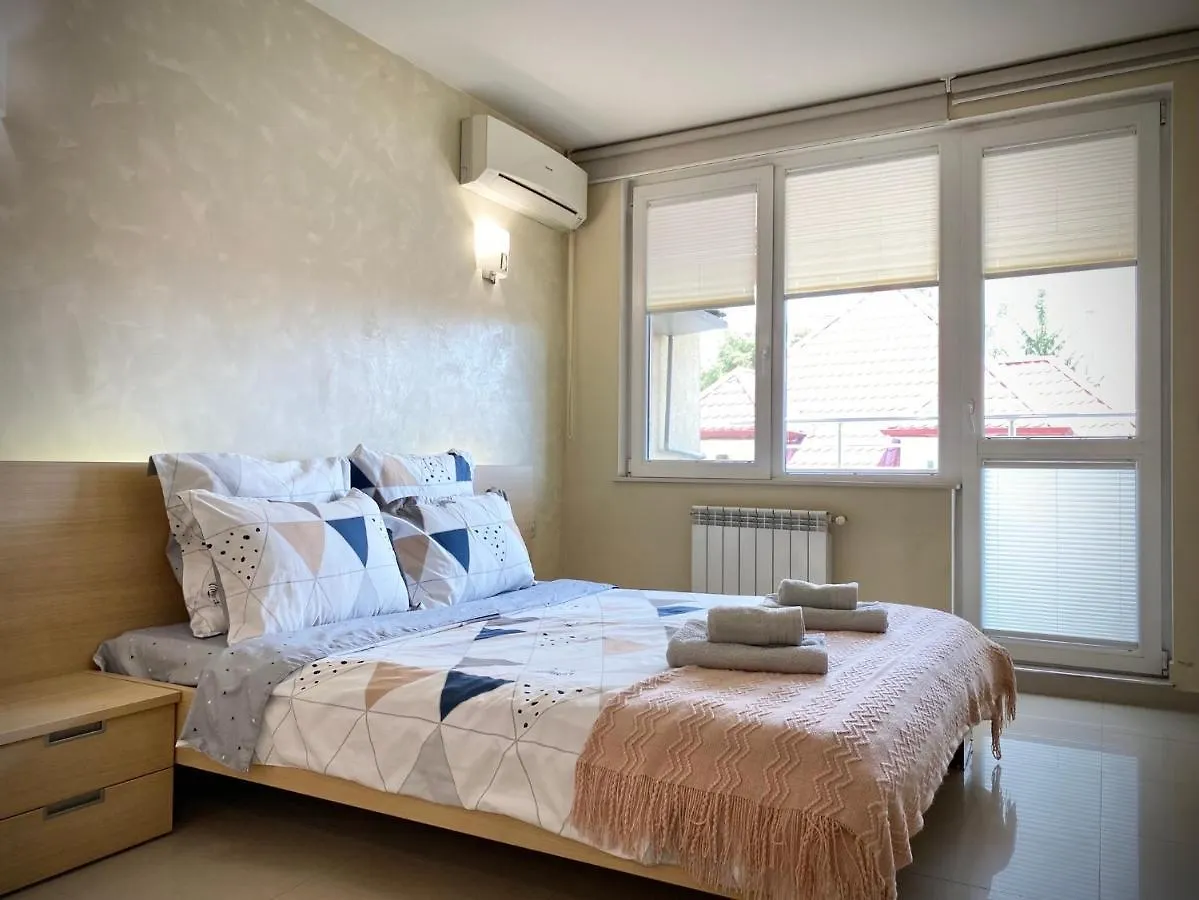 Entire Apartment For 4 Guests In Sofya