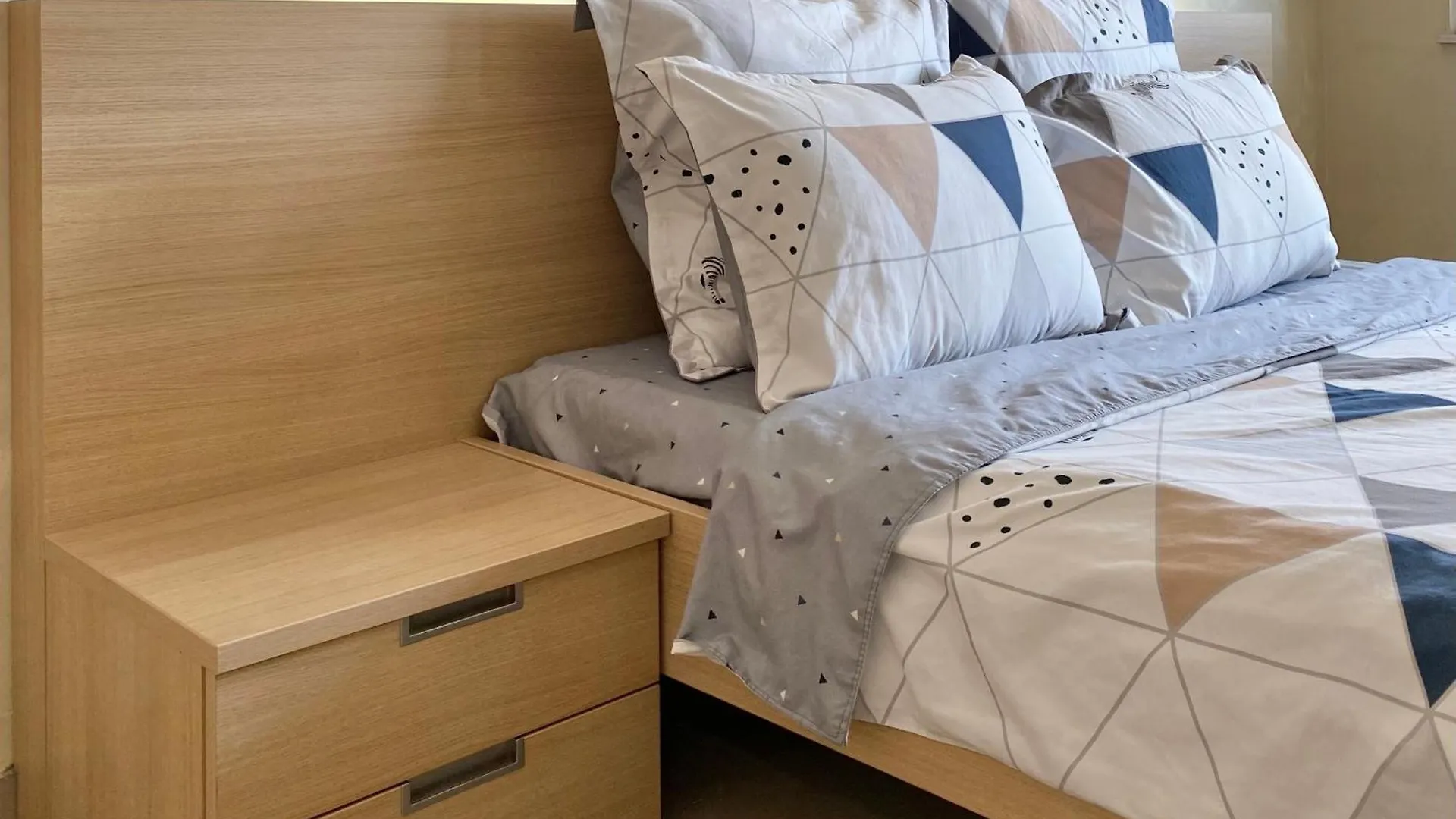 Entire Apartment For 4 Guests In Sofya
